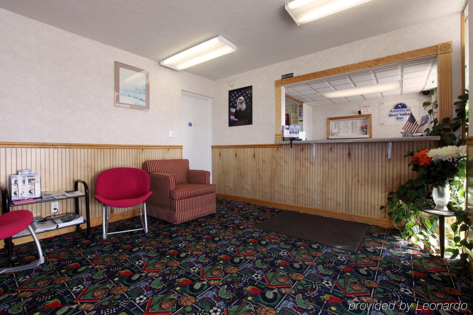 Americas Best Value Inn Macomb Interior photo